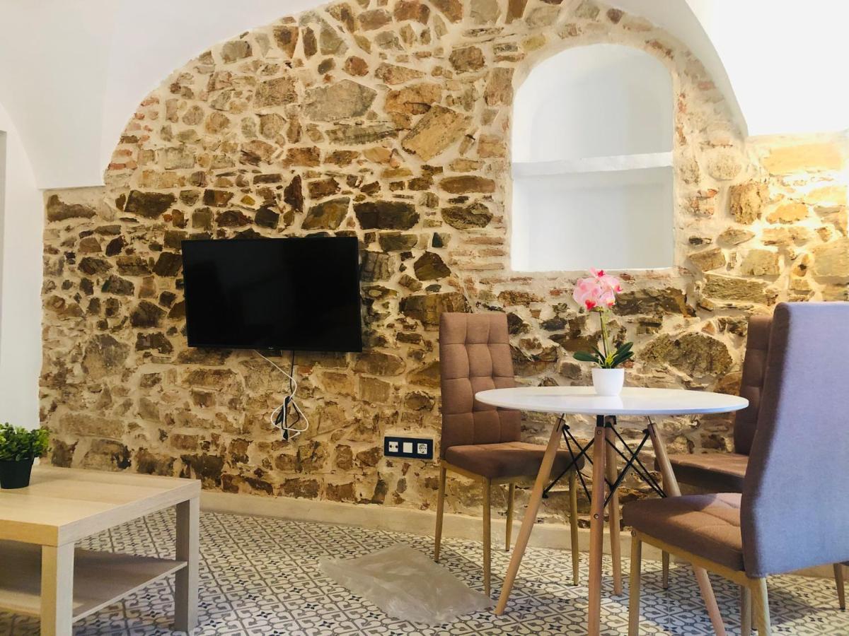 Al-Qazeres Suites Caceres Exterior photo