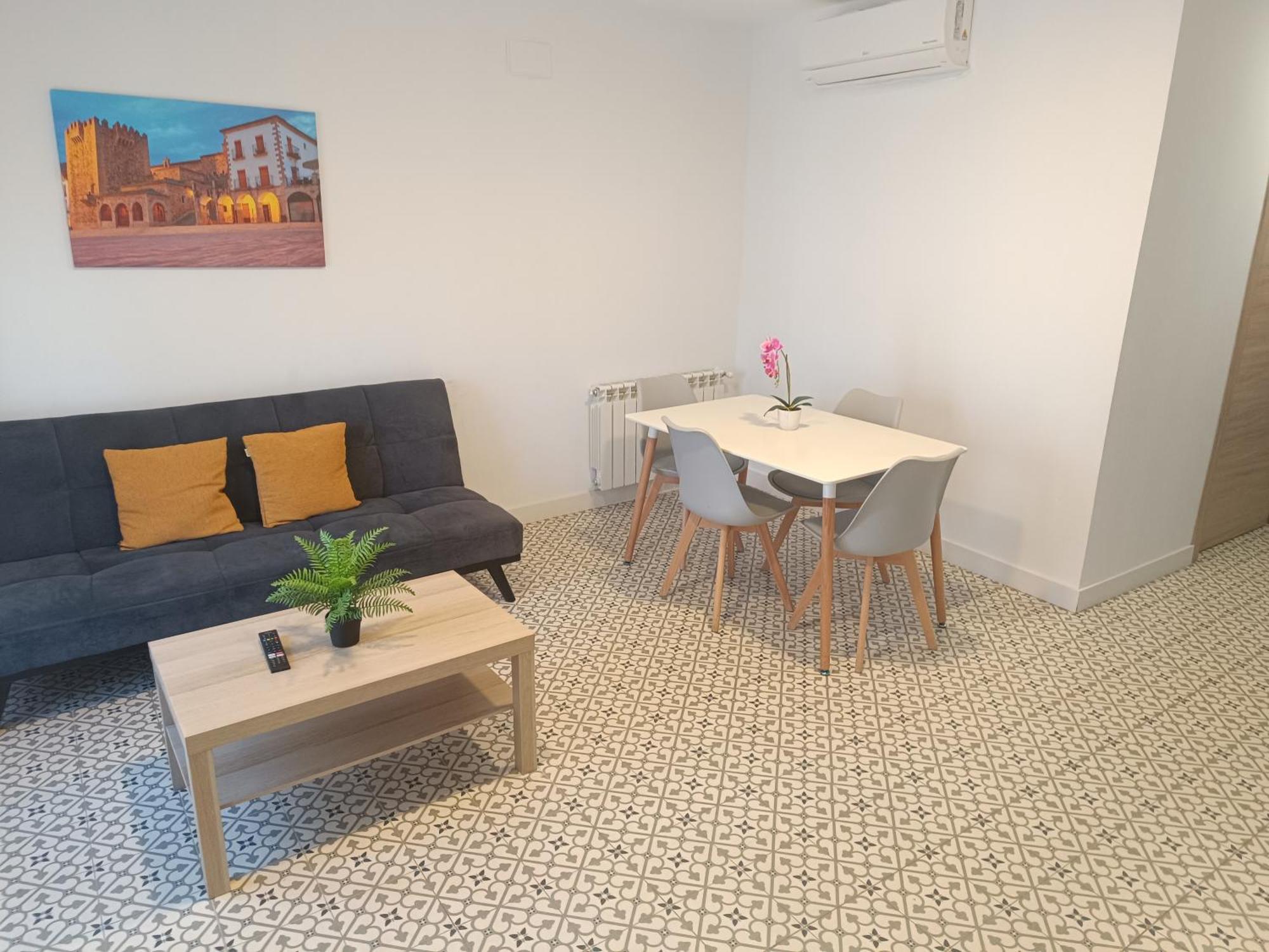 Al-Qazeres Suites Caceres Exterior photo